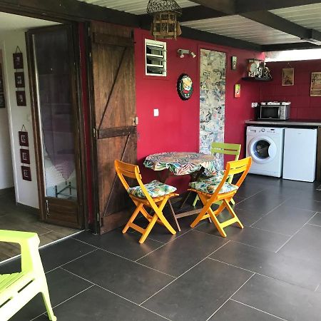 un bungalow au paradis Saint Pierre Extérieur photo