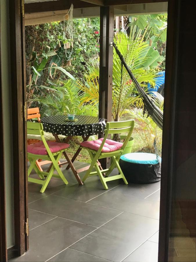 un bungalow au paradis Saint Pierre Extérieur photo